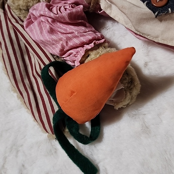 EASTER BUNNY 🐰  STUFED DECORATIVE  OR TOY. - Picture 4 of 8